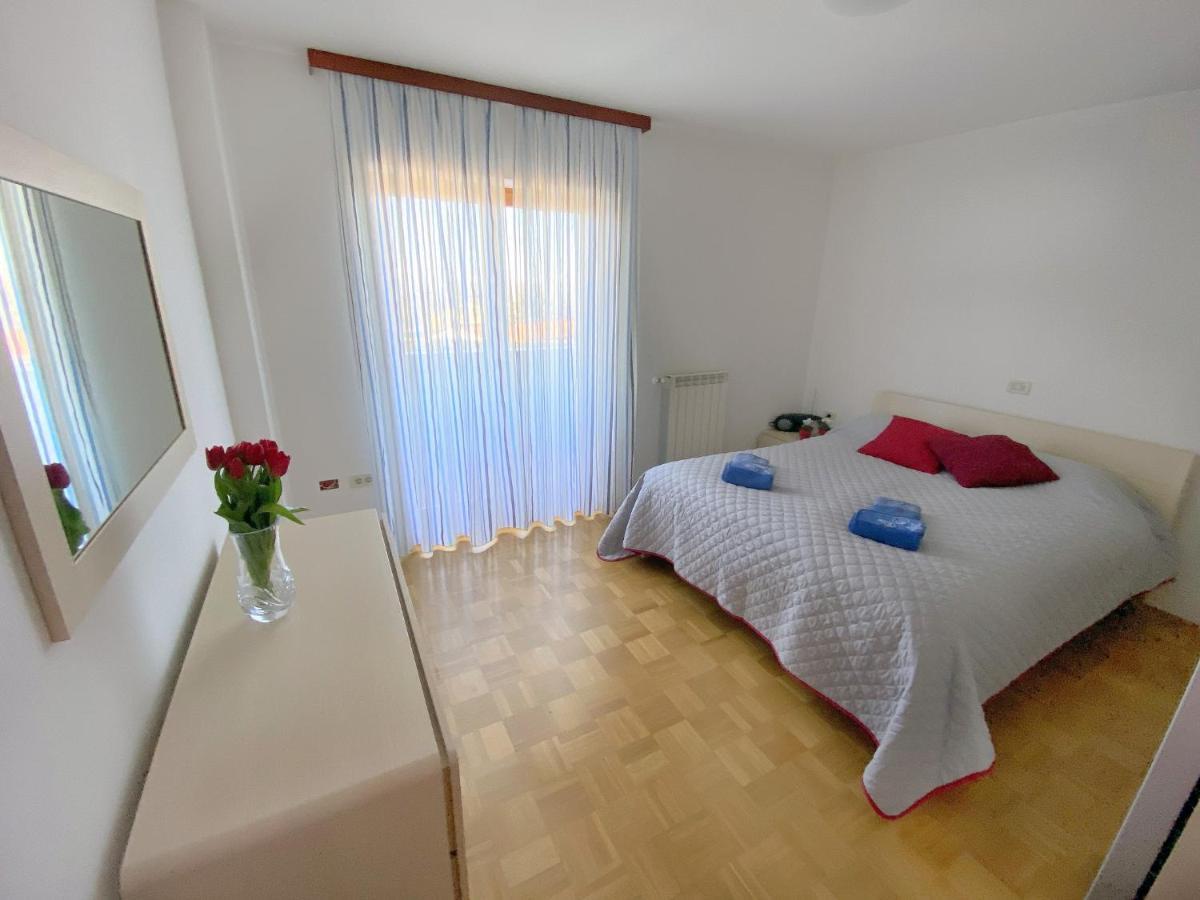 Sea View Istrian Countryside Apartment - Rota Dragonja ภายนอก รูปภาพ