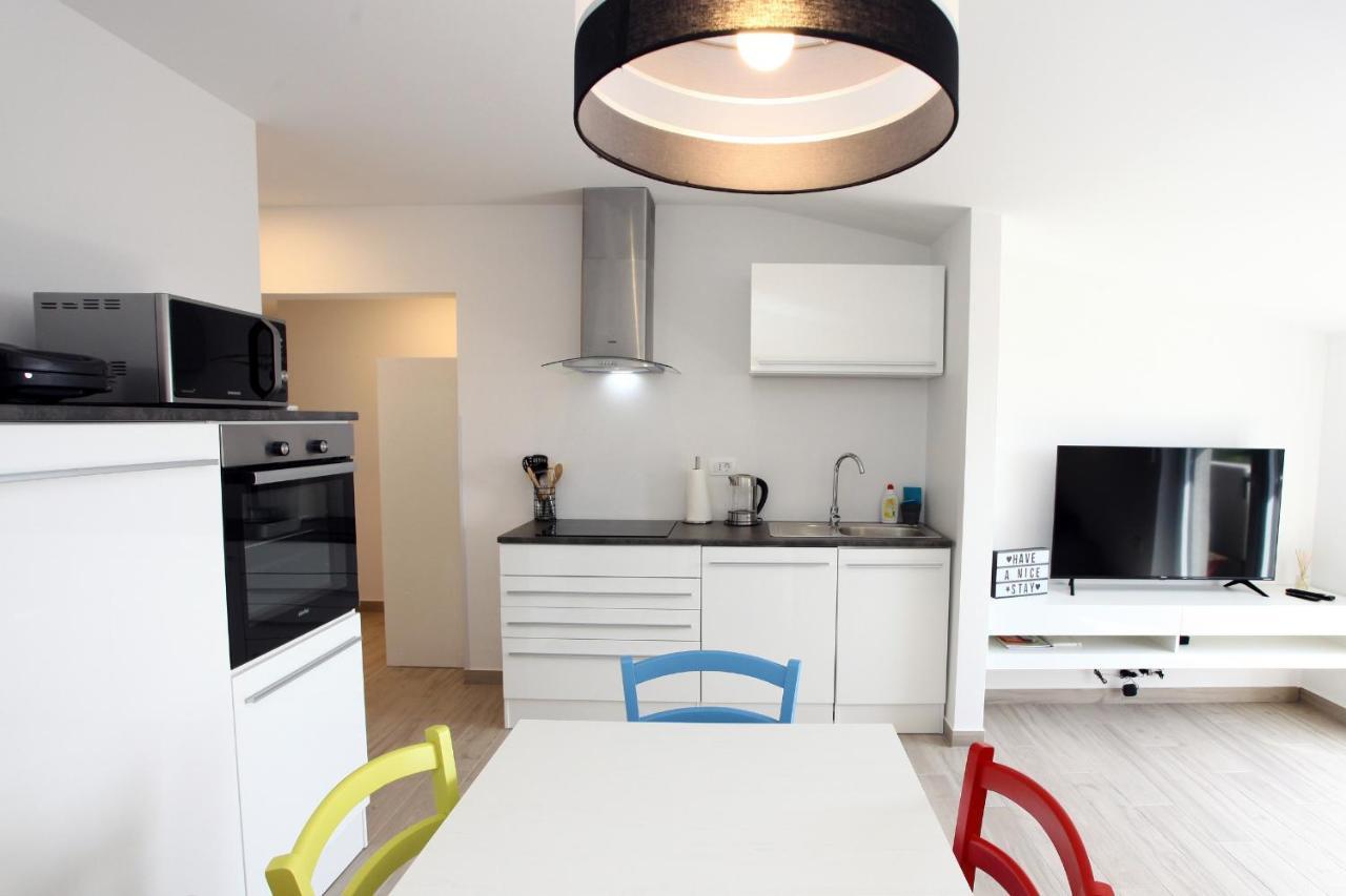 Sea View Istrian Countryside Apartment - Rota Dragonja ภายนอก รูปภาพ