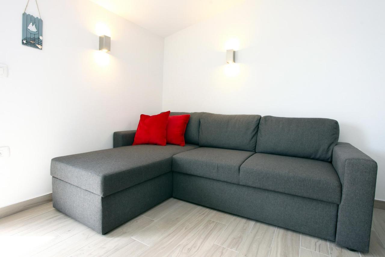 Sea View Istrian Countryside Apartment - Rota Dragonja ภายนอก รูปภาพ