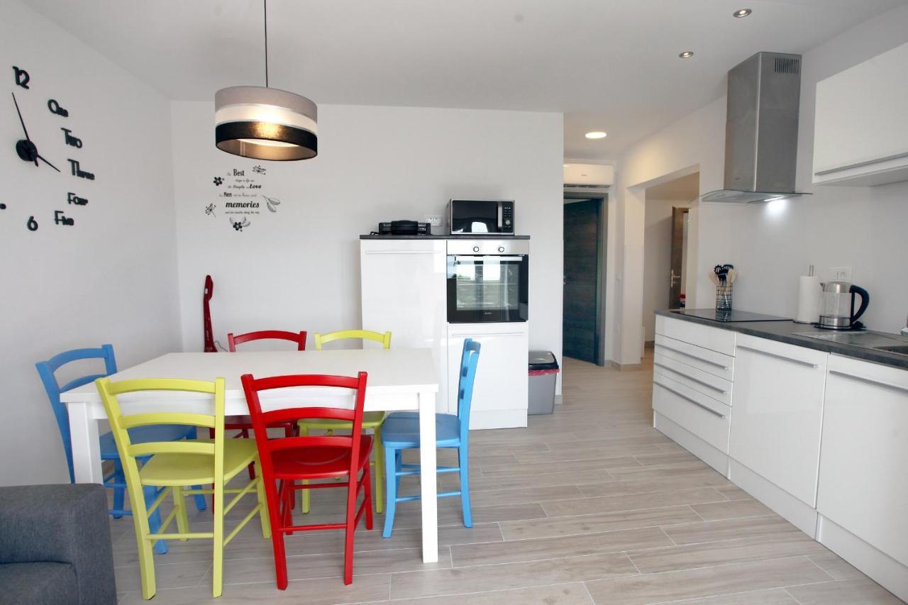 Sea View Istrian Countryside Apartment - Rota Dragonja ภายนอก รูปภาพ