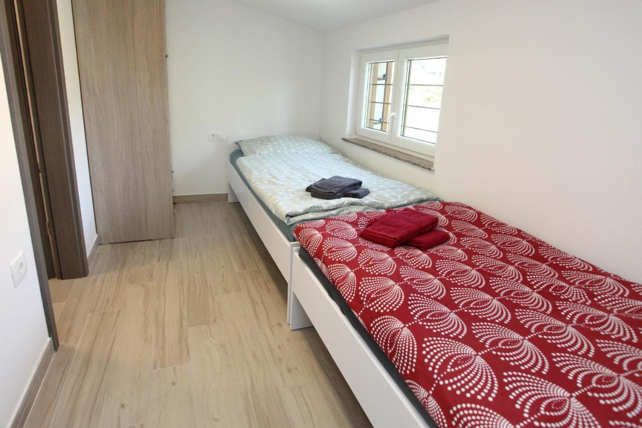 Sea View Istrian Countryside Apartment - Rota Dragonja ภายนอก รูปภาพ