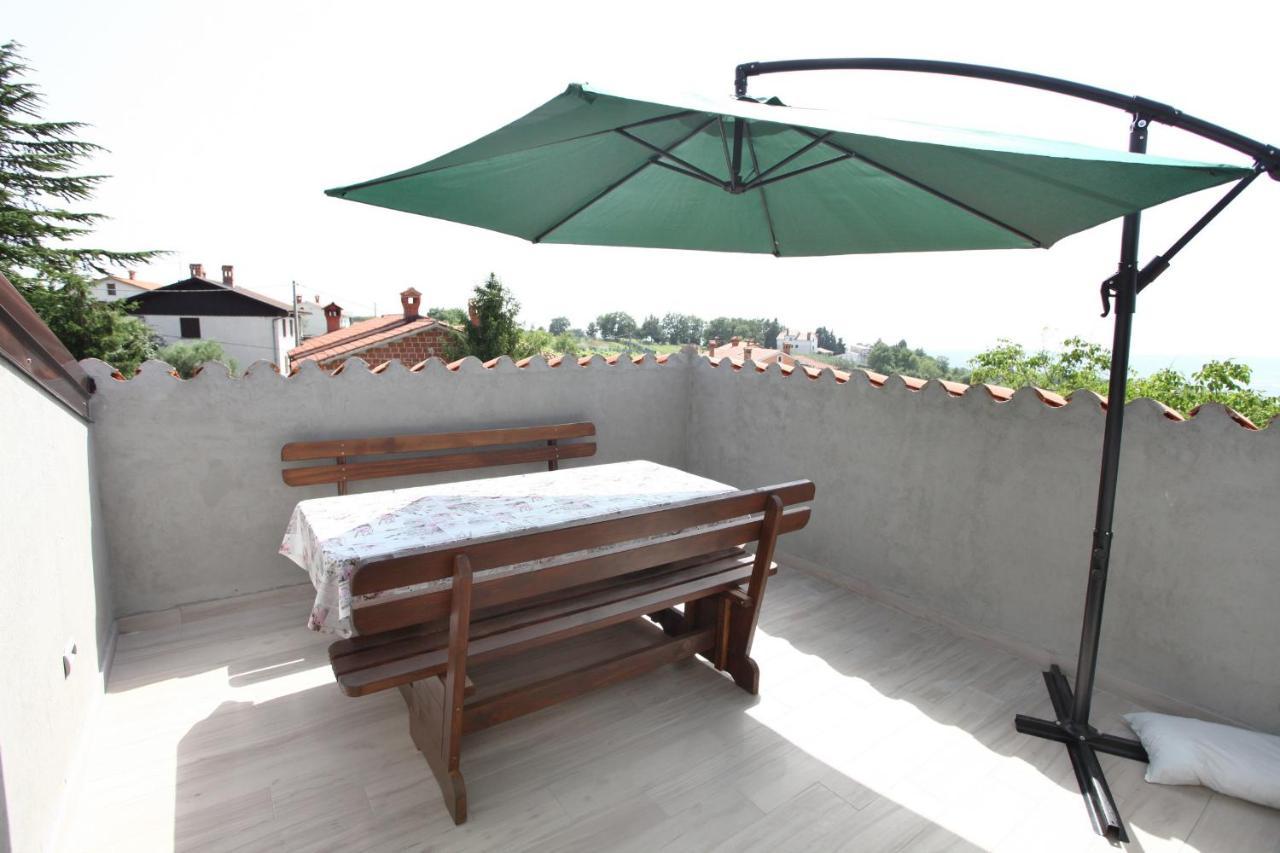 Sea View Istrian Countryside Apartment - Rota Dragonja ภายนอก รูปภาพ