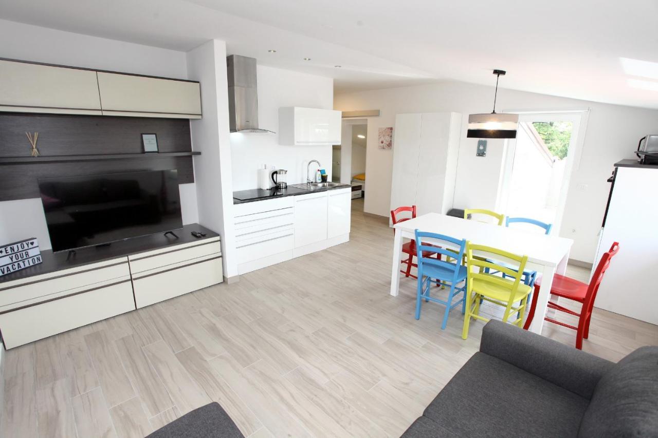 Sea View Istrian Countryside Apartment - Rota Dragonja ภายนอก รูปภาพ