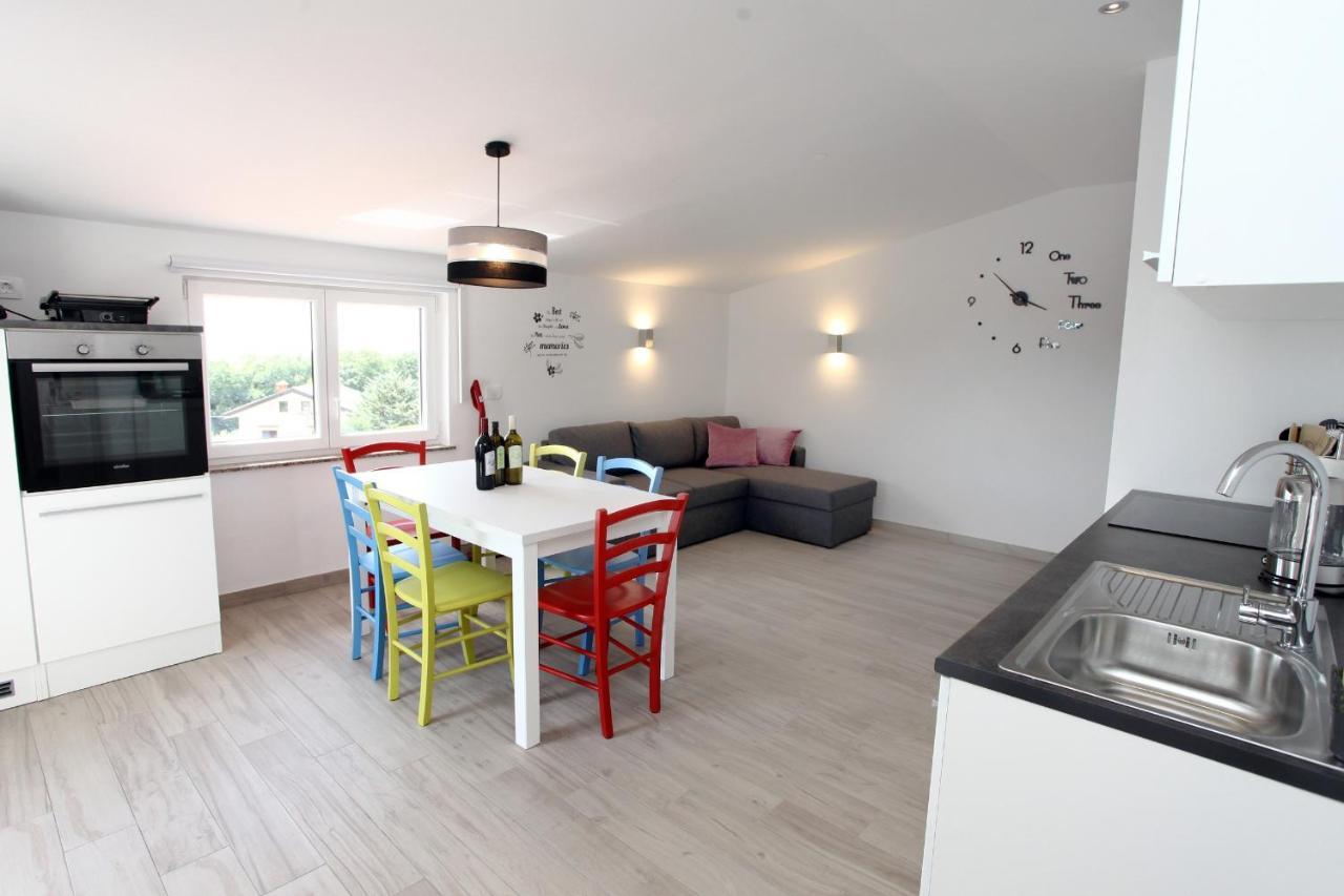 Sea View Istrian Countryside Apartment - Rota Dragonja ภายนอก รูปภาพ